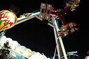 Flip Fly steht auf dem Oktoberfest 2011 gleich neben dem Toboggan.. (Foto: MartiN Schmitz)